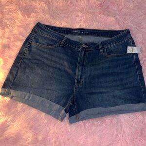 Old Navy High-Waisted Wow Jean Shorts -- 3-inch insert